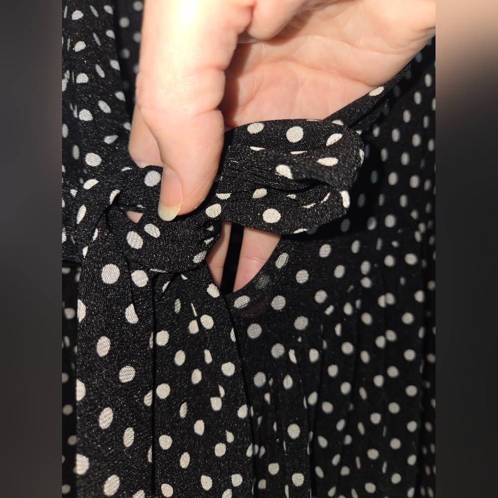 Ember Women's L Black and White Polka Dot Sleeveless Top - Picture 2 of 11
